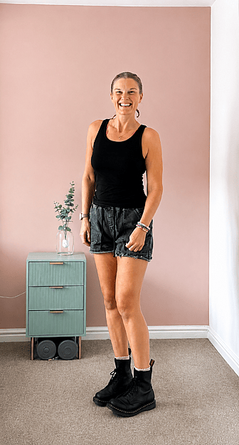 Photo of Mrs Laura