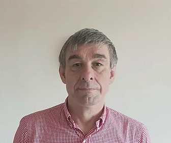 Photo of Andrew L.