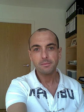 Photo of Lee M.