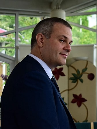 Photo of Ian W.