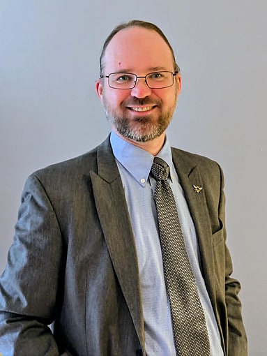Photo of Dr Craig D.