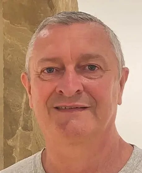 Photo of Dr Ian M.