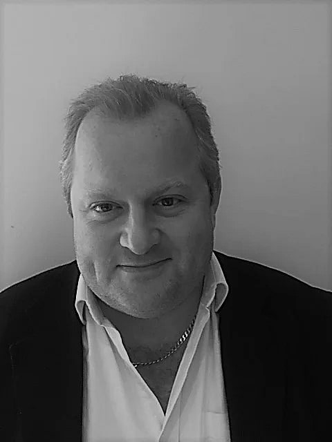 Photo of Dr Howard P.