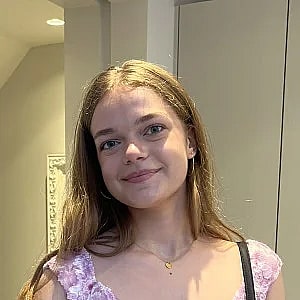 Photo of Samantha V.