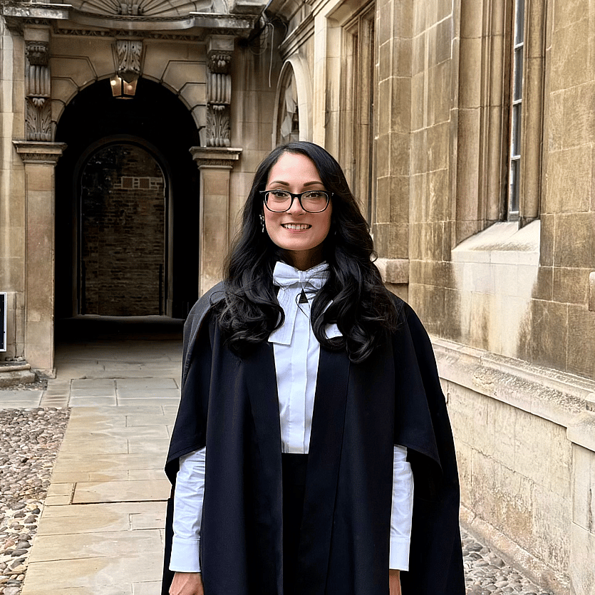 Photo of Dr Yasmin